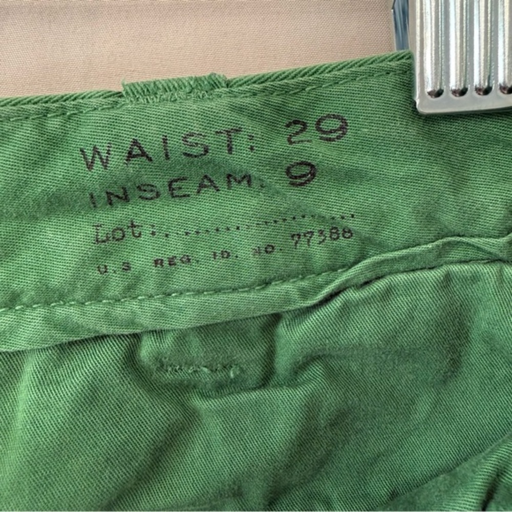 J.CREW Shorts Mens Chino Size 29 Green Stanton Flat Front 9” Inseam - Picture 4 of 5